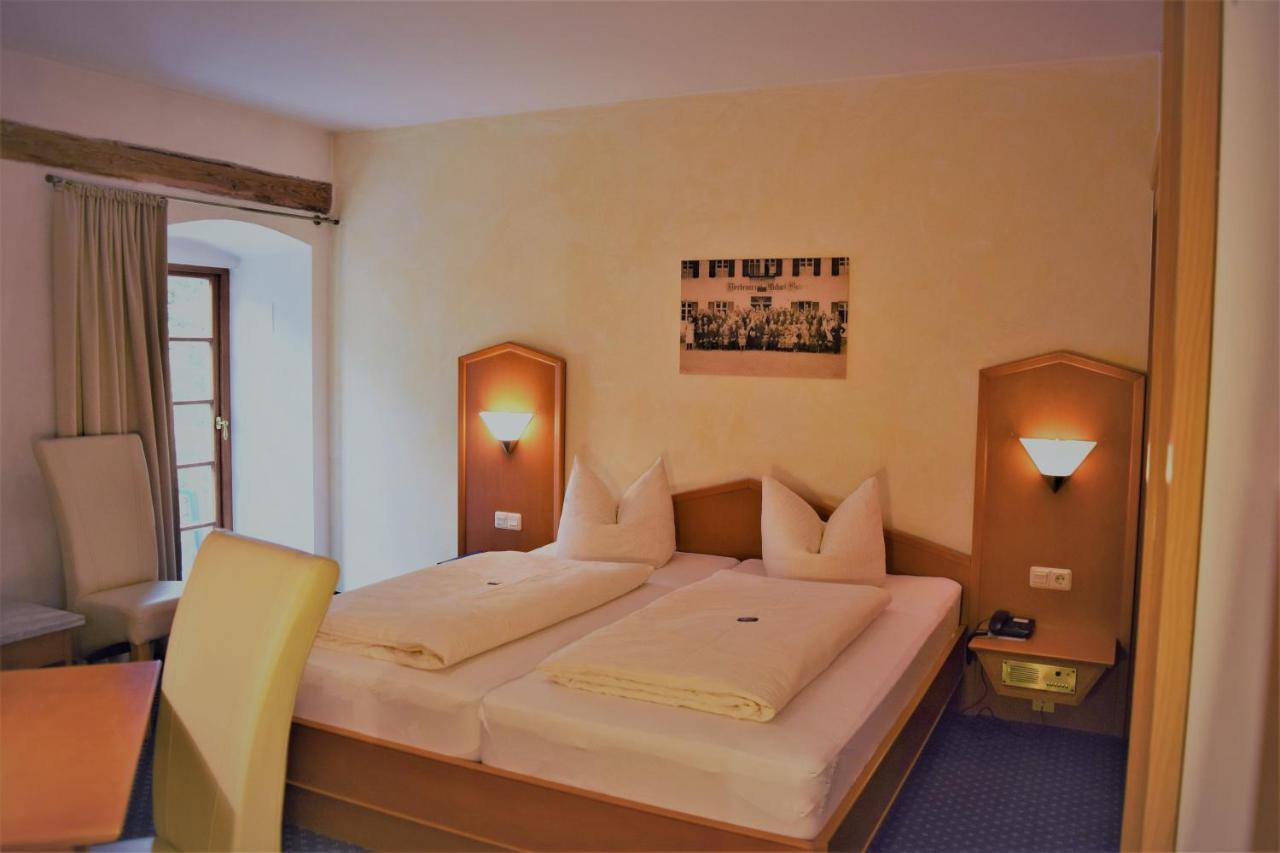 Hotel Zum Braeu Kinding Exteriér fotografie