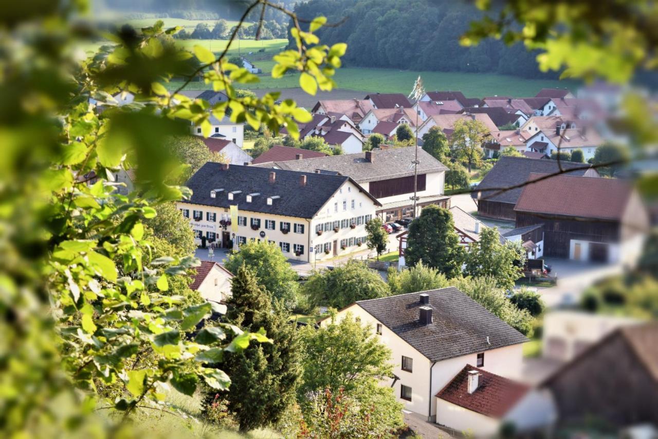 Hotel Zum Braeu Kinding Exteriér fotografie