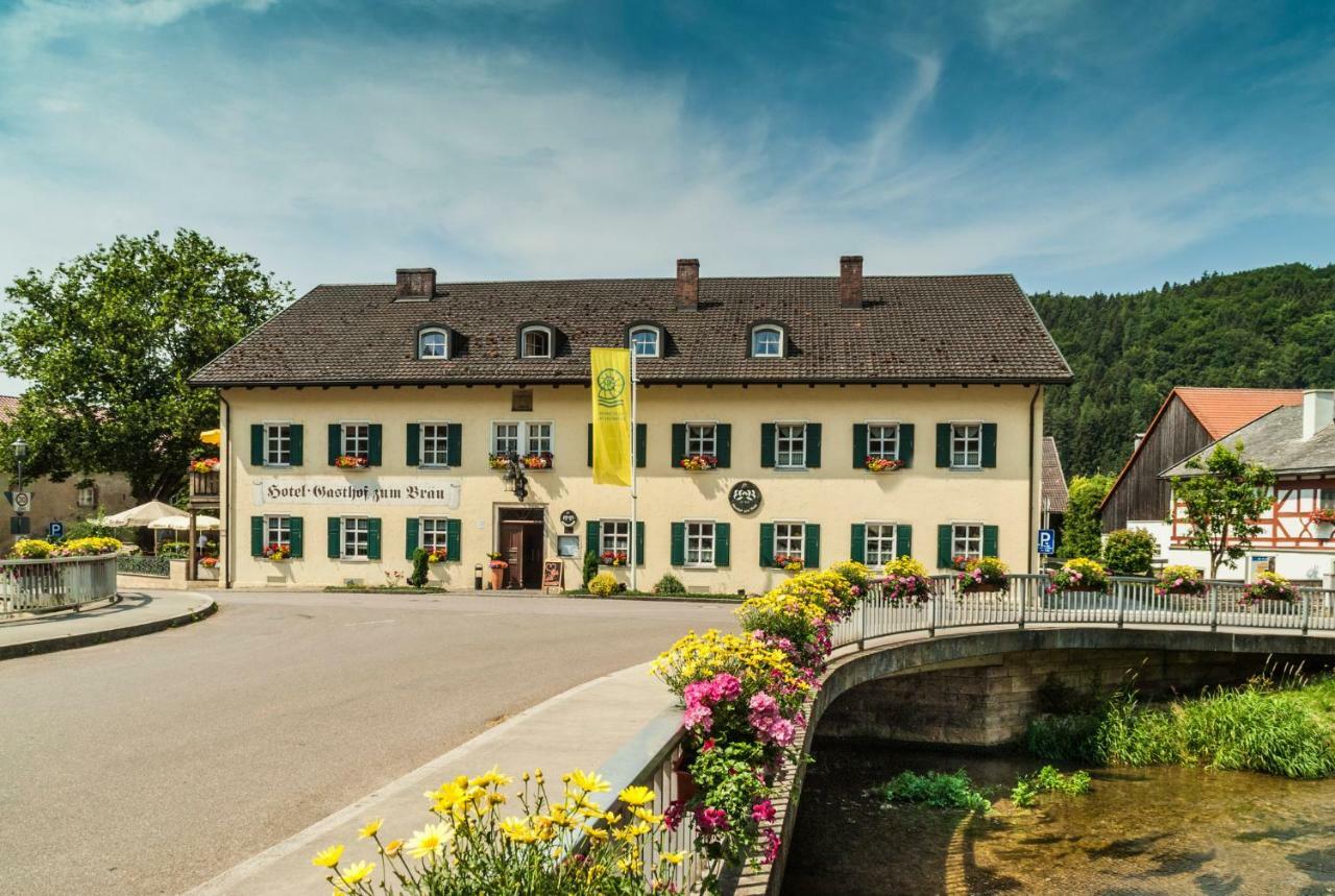Hotel Zum Braeu Kinding Exteriér fotografie